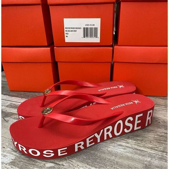 Reya Regalia Rosette Womens Red Wedge Flip Flop Sandal Sz 9M - Picture 2 of 5